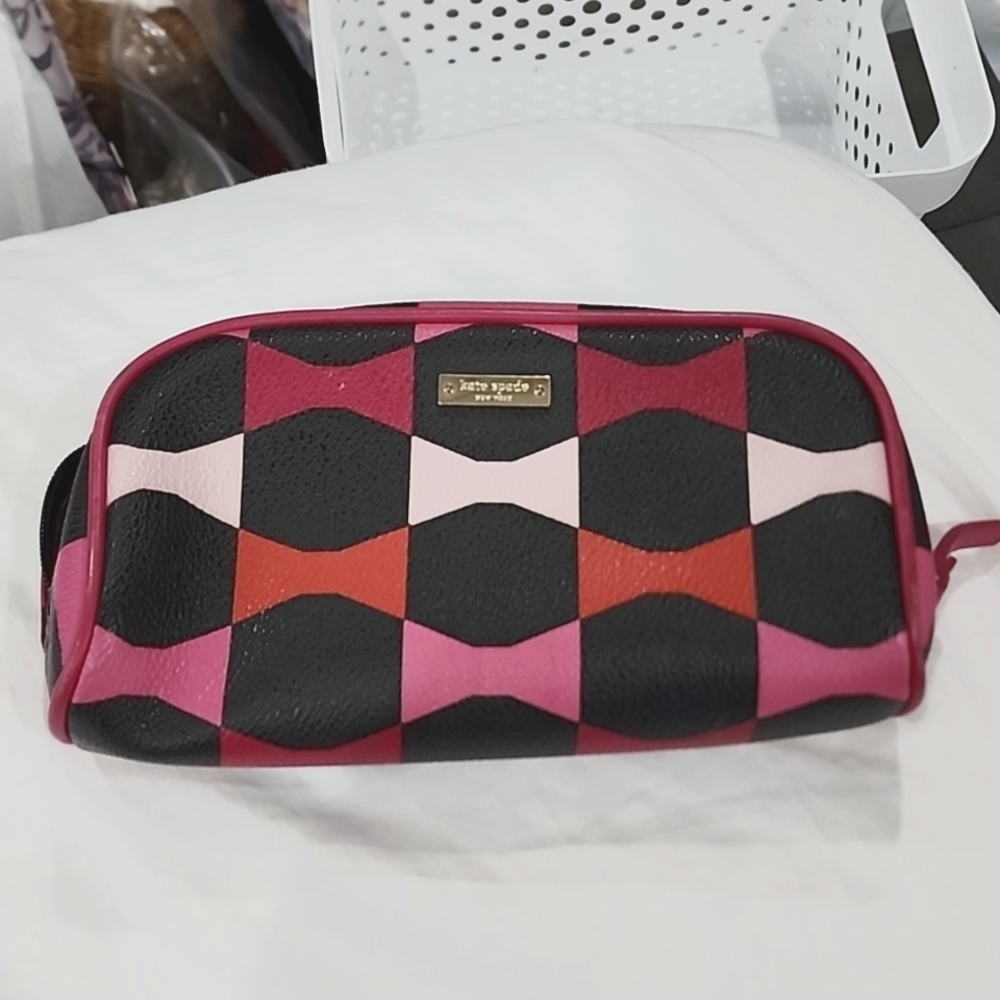 Kate spade cosmetic pouch